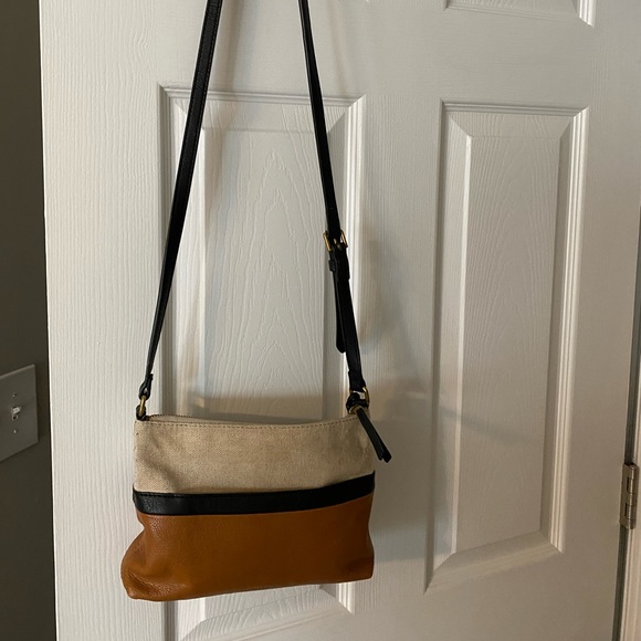 Fossil Crossbody Bag - Picture 1 of 4